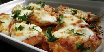 Rezept für Hähnchenbrust mit cremiger Käsefüllung aus dem Ofen