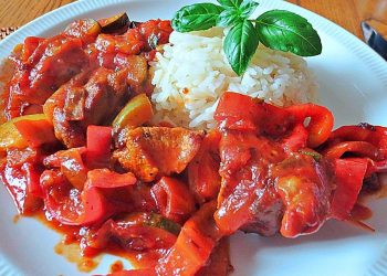 Schaschlik mit selbstgemachter Schaschliksoße