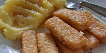 Backfischstäbchen mit Kartoffelstampf