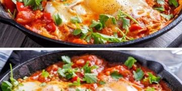 Eier mit Tomaten