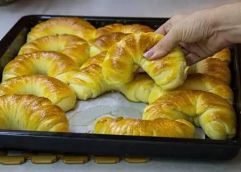 Der Duft, der einem in die Nase steigt, wenn man ein Blech frischgebackene, noch heiße Hörnchen aus dem Backofen holt