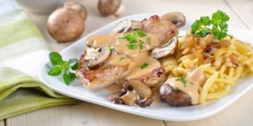Jägerschnitzel mit Spätzle