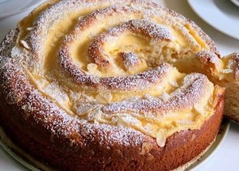 Pudding Strudel Kuchen