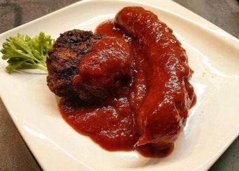 Currysauce zu Currywurst