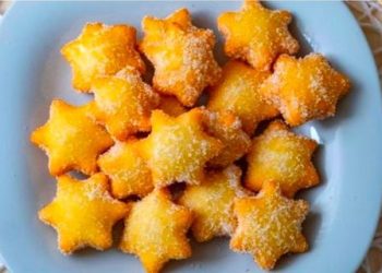 Wenn Sie 1 Ei, Milch und Mehl haben, bereiten Sie dieses köstliche Rezept ohne Ofen zu! Leicht und sehr weich