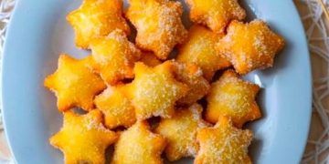 Wenn Sie 1 Ei, Milch und Mehl haben, bereiten Sie dieses köstliche Rezept ohne Ofen zu! Leicht und sehr weich