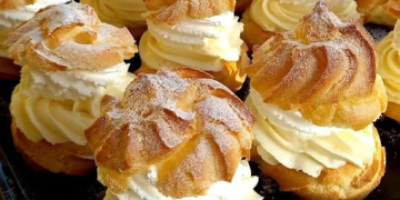 Windbeutel mit Vanillecreme