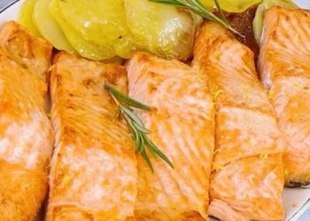 Lachs und Ofenkartoffeln: schnell und einfach!