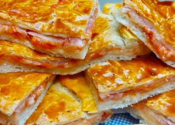 Gefüllte Pizza mit Tomaten und Schinken: So macht man dieses tolle Rezept