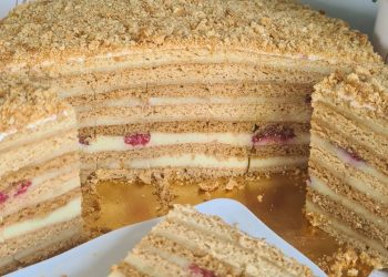 Honigkuchen mit Puddingmasse