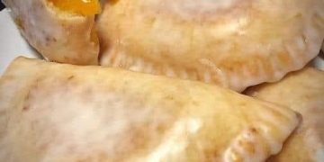 GEBRATENE APFEL- ODER PFIRSICHPASTETEN