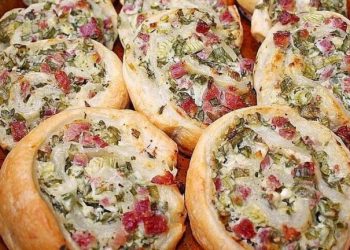 Flammkuchenrolle zum Mittagessen, sehr einfach!