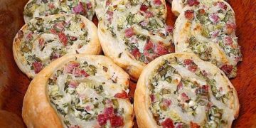 Flammkuchenrolle zum Mittagessen, sehr einfach!