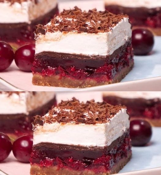 SCHWARZWÄLDER KUCHEN IST PURE GESCHMACKSZAUBEREI