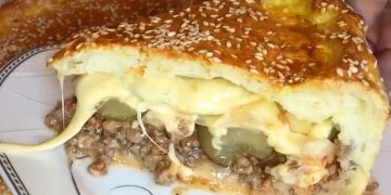 XXL Cheeseburger Kuchen Rezept, unglaublich lecker!