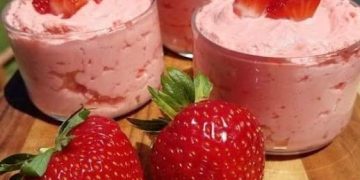 Erdbeer-Sahne-Salat
