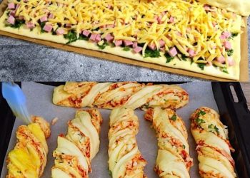 Blätterteig Stangen mit Schinken und Käse mit nur 4 Zutaten, sowas von lecker!