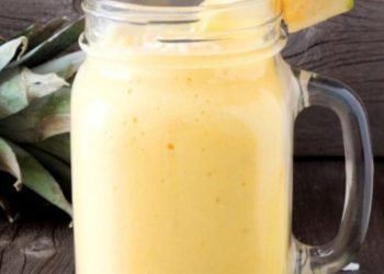 Ananas-Kokosnuss-Cocktail