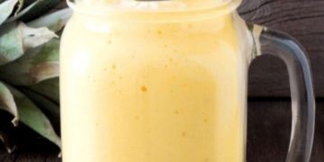 Ananas-Kokosnuss-Cocktail