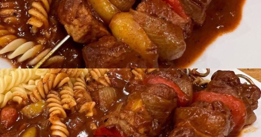 Schaschlik mit Nudeln