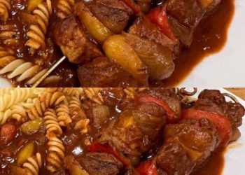 Schaschlik mit Nudeln