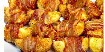 Eingewickelte Kartoffeln mit Speck