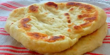 Mit Käse gefüllte Langos – kein Hefeteig, in nur 10 Minuten fertig