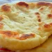 Mit Käse gefüllte Langos – kein Hefeteig, in nur 10 Minuten fertig