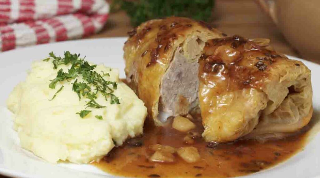 Geschmorte Kohlrouladen