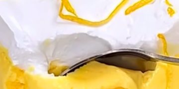 Flauschige Zitronenquadrate: das köstliche und duftende Rezept, das Sie ausprobieren müssen