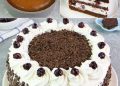 Schwarzwälder Kirschtorte: das Rezept für das köstliche und spektakuläre traditionelle deutsche Dessert