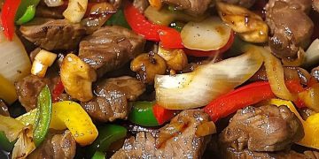 Chinesisches Rindfleisch Mit Zwiebeln Und Paprika