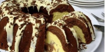 Quark Gugelhupf in 10 Minuten zubereitet! Super lecker!