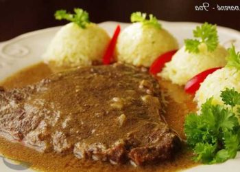 Rindfleisch mit Senf geschmort in wenigen Minuten zubereitet