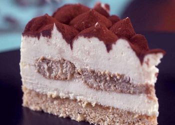 Tiramisu-Käsekuchen: das Rezept für ein frisches und cremiges Dessert