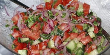 Tomatensalat, super würzig !