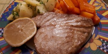 Knoblauchsteak und Kartoffelfolie Pakete
