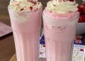 Erdbeer-Milchshake mit nur 3 Zutaten, so lecker und gesund