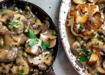 Einfache Blumenkohl-Champignonpfanne mit Mafaldine