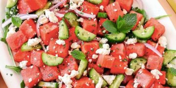 Wassermelonen Gurken Salat mit Feta, mega gesund!
