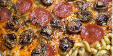 Einfaches Pizza-Auflauf-Rezept mit Hackfleisch