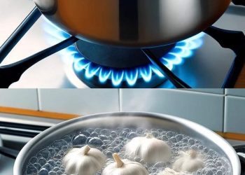 5 Knoblauchzehen in einer Pfanne kochen: Das löst ein bekanntes Problem