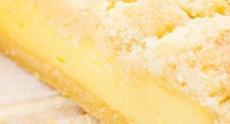 Versunkener Streuselkuchen mit Vanillepudding