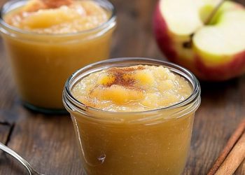 Apfelmus-Vanillepudding-Kuchen