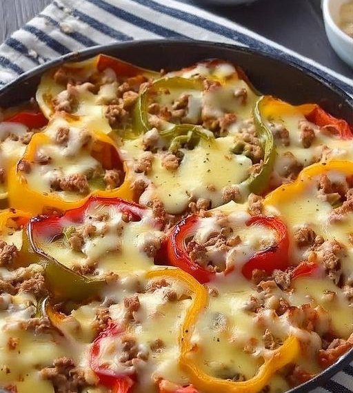 Gefüllter Paprika-Auflauf für jede Jahreszeit, ein absoluter Hingucker!