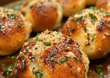 Knoblauchbrot-Fleischbällchen-Bombs