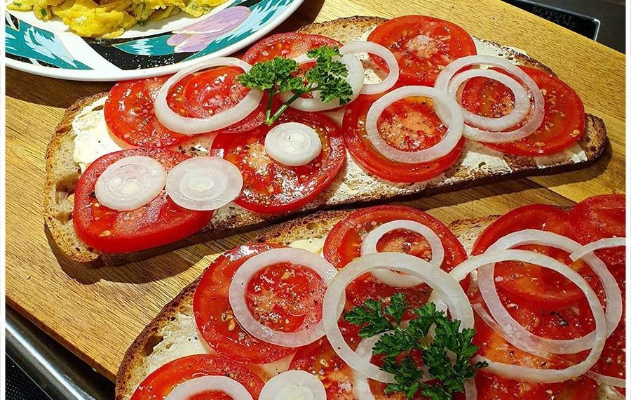 zwei Scheibe Mischbrot