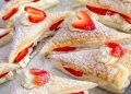 Erdbeerkissen aus Blätterteig, schnell gebacken 