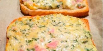 Flammkuchen Toast mit Kase