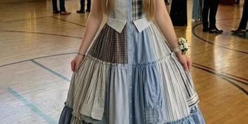 Ich habe zu Ehren meines Vaters ein Kleid aus seinen Hemden für den Abschlussball genäht – meine Klassenkameraden lachten, bis der Direktor das Mikrofon ergriff und es im Raum still wurde.